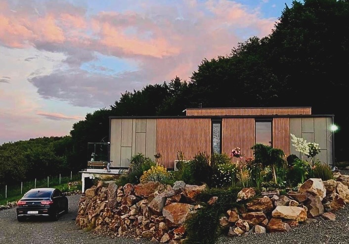 0432A18B-F5BA-47D3-BA74-E4C8DCB8842F