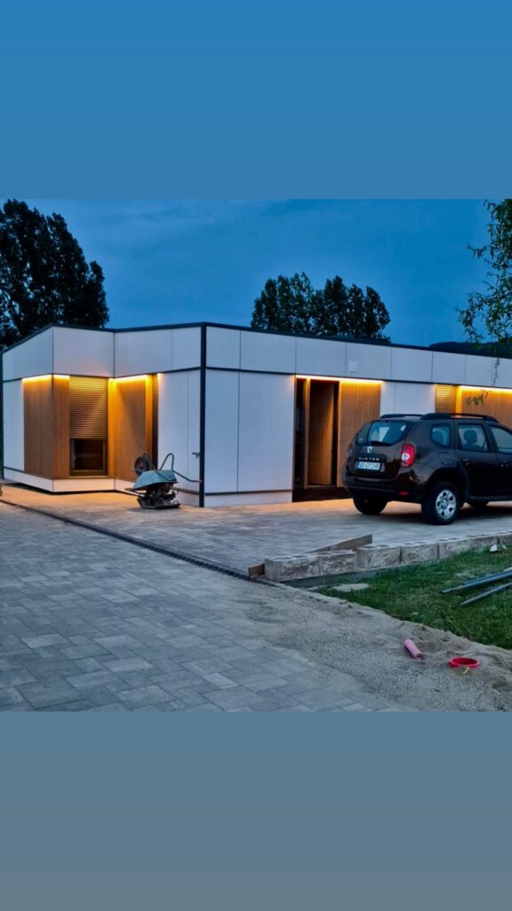 1CB95AEB-94D5-47A0-9AFA-3658761C26C2