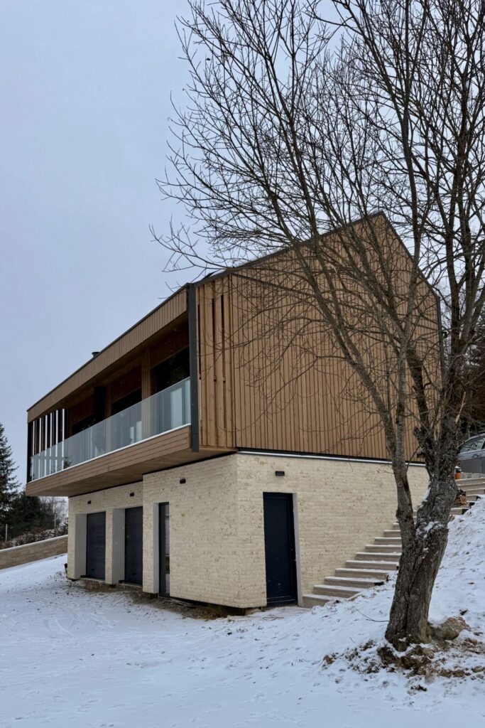 338d52d5-ef07-4761-ba98-5aec9cf67467(1)