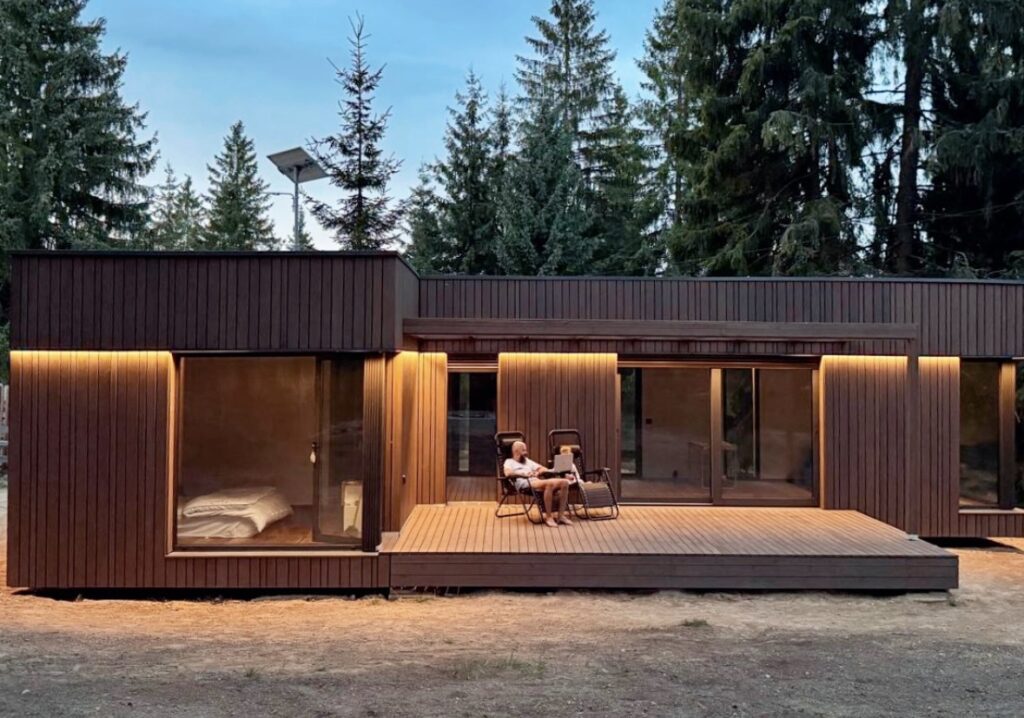 F9D12566-E4BA-414E-A5FA-C261B846D1F5